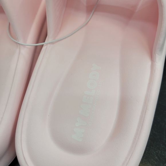 Brand New Sanrio My Melody Big Charm Slippers US 7.5 - Picture 7 of 10
